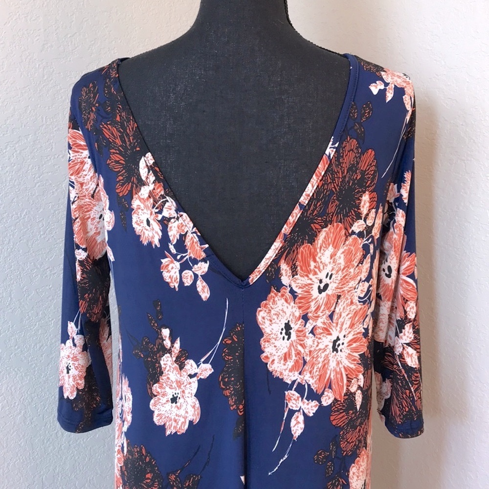 Tres Bien Dress Size Medium - Picture 7 of 8